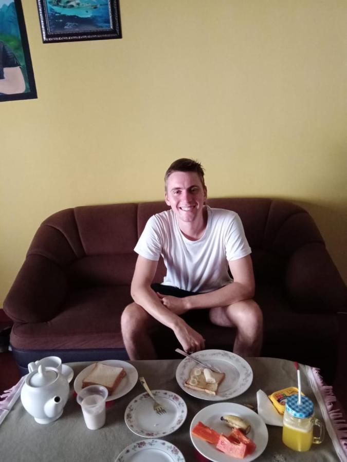 Menaka Homestay แทนกาลเล ภายนอก รูปภาพ