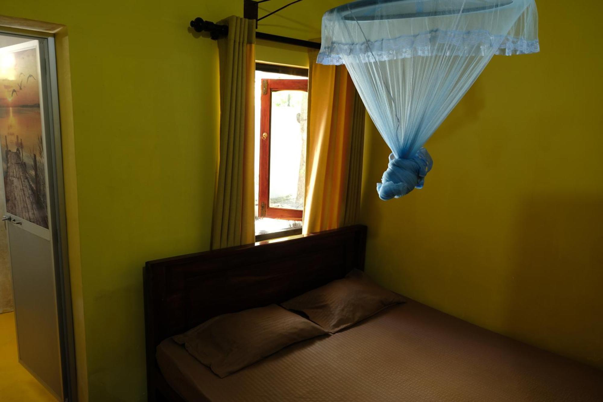 Menaka Homestay แทนกาลเล ภายนอก รูปภาพ